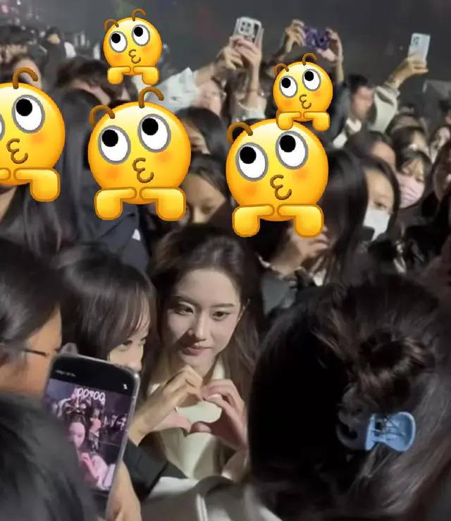 刘亦菲影子爆红,女大学生广告邀约接踵而至