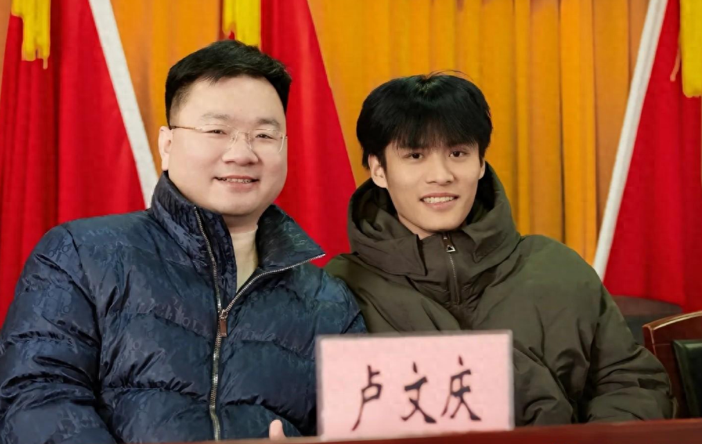 三只羊卢总录音门事件后续!卓仕琳七老板删报警回执,大杨嫂删文,网友:吃瓜了