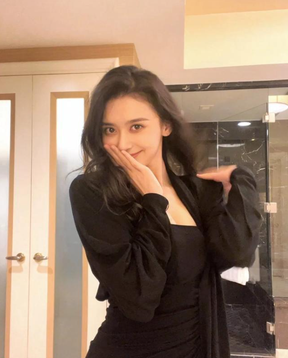 家有儿女演员高亚麟被指家暴出轨,舆论哗然,真相待解!
