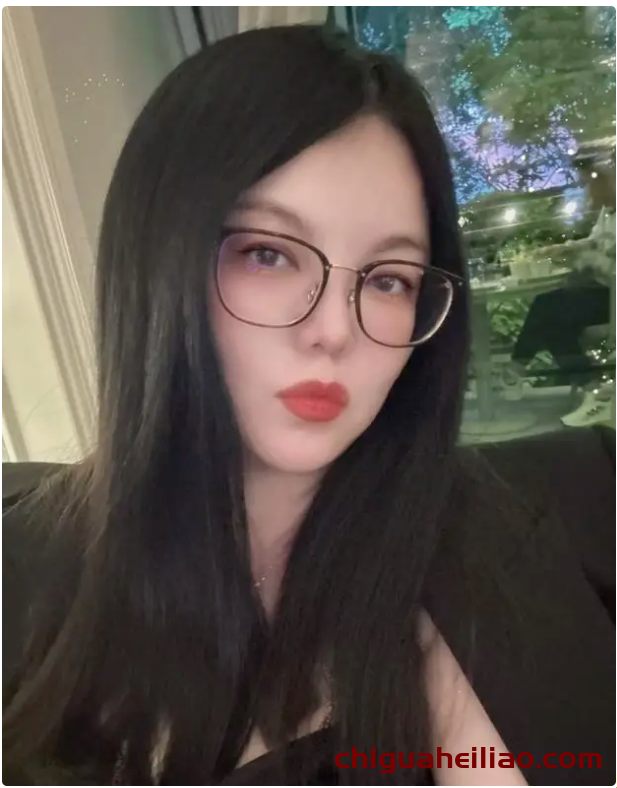 李湘近况曝光,48岁看起来只有28岁