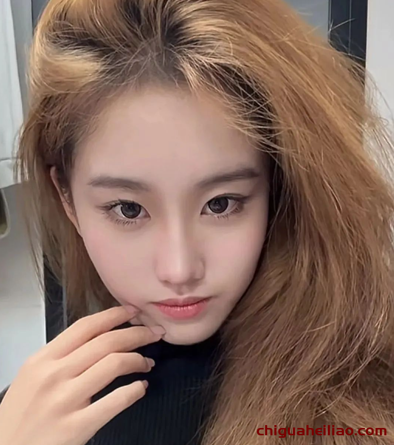 刘亦菲影子爆红,女大学生广告邀约接踵而至